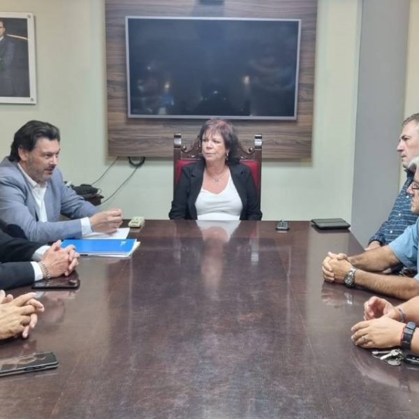 Miranda visita Venezuela para constatar las ayudas de la Xunta de Galicia