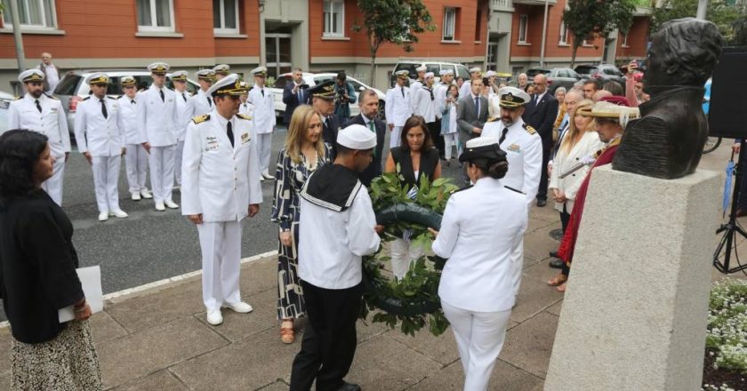 A Coruña homenaxea á comunidade uruguaia no 198º aniversario da independencia